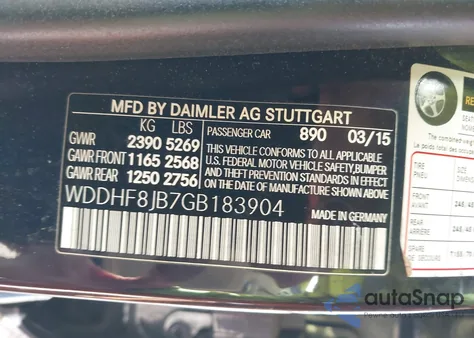 2016 Mercedes-Benz E 350 4Matic z USA, uszkodzony, nr VIN WDDHF8JB7GB183904